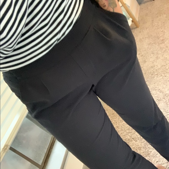 Old Navy Pants - Pleated business casual pants